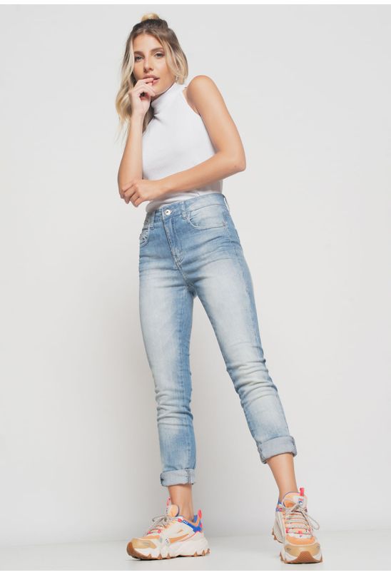 image-b1d02ecf100f418ab7aa2da52ec99204