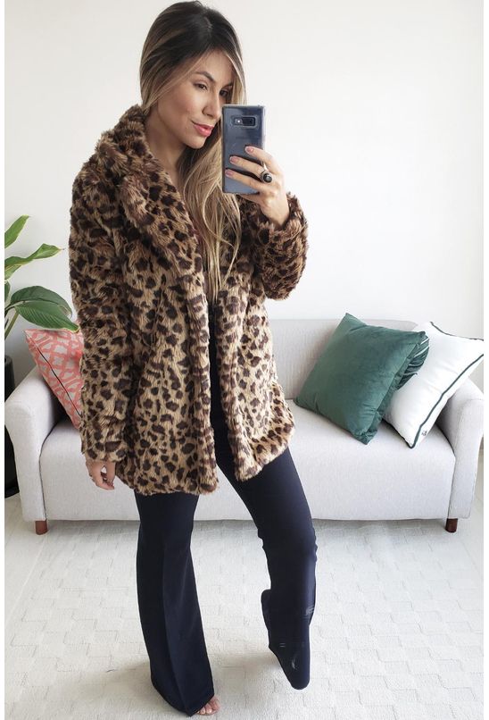 casaco pelo animal print
