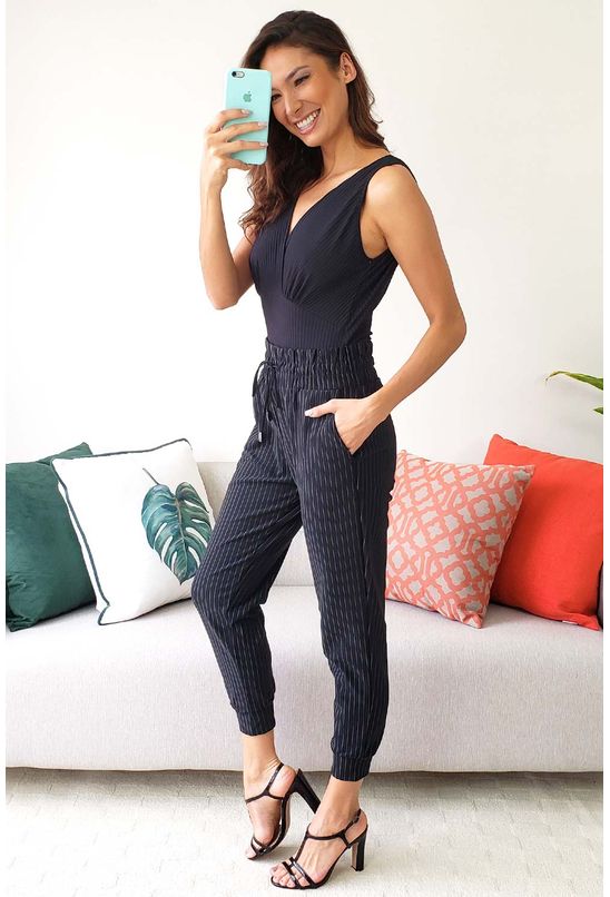 calça jogger colcci feminina