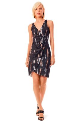 Resultado de imagem para morena rosa vestidos