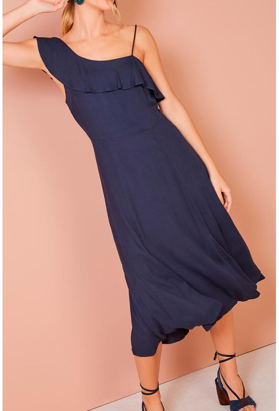 vestido midi com babado no ombro