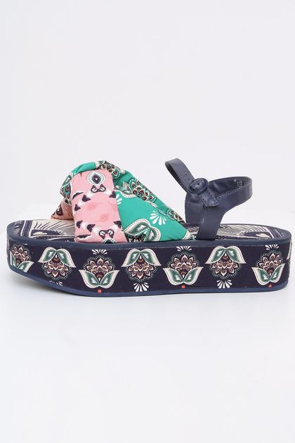 Sandalia-flat-torcida-farm--principal Sandalia-flat-torcida-farm--principal