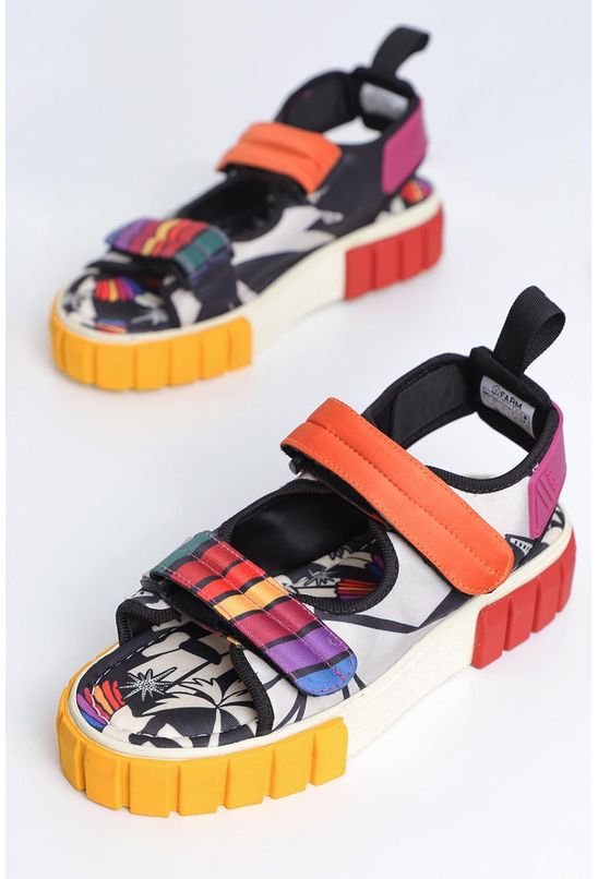 Sandalia-pista-tratorado-onda-de-tucano-farm--principal Sandalia-pista-tratorado-onda-de-tucano-farm--principal