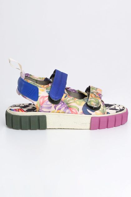 Sandalia-pista-tratorado-costela-rainbow-farm--principal Sandalia-pista-tratorado-costela-rainbow-farm--principal