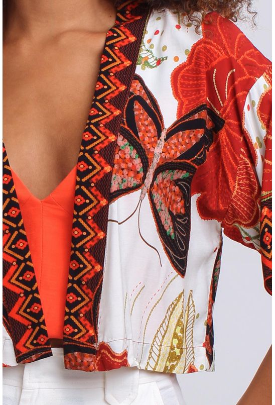 Kimono-cropped-caiaponia-pequia-detalhe