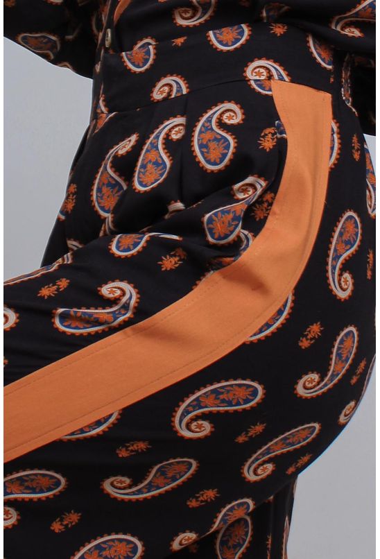 Calca-wide-print-do-oriente-pequia-detalhe