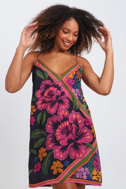 Vestido-curto-jardineira-farm--principal Vestido-curto-jardineira-farm--principal