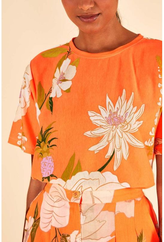 T-shirt-basica-calor-floral-farm-detalhe