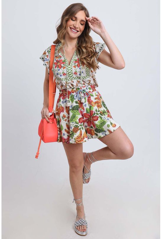 Short-vitamina-de-verao-farm-esquerda