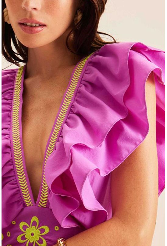 Vestido-curto-com-bordado-lanca-perfume-direita