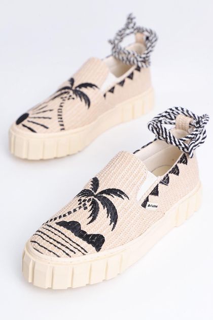 Tenis-avenida-tratorada-iate-farm--principal Tenis-avenida-tratorada-iate-farm--principal