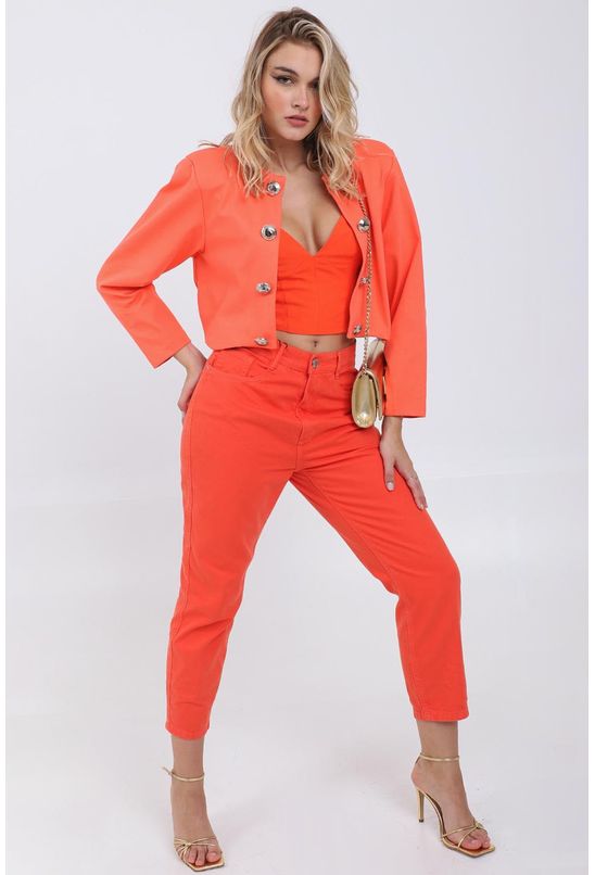 Blazer-cropped-sem-gola-lanca-perfume-direita