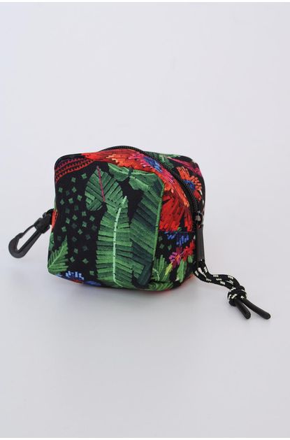 Necessaire-cacula-florescer-black-farm-centro