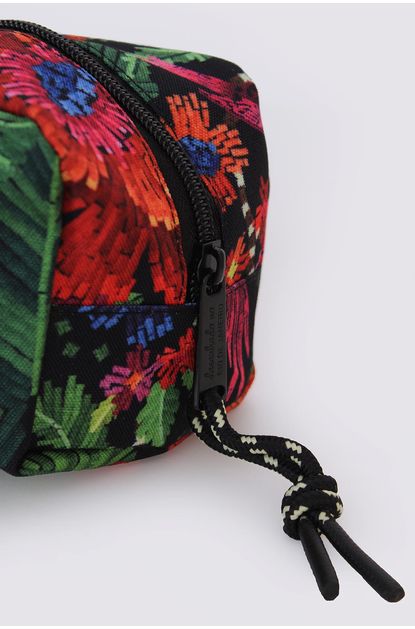 Necessaire-cacula-florescer-black-farm-esquerda
