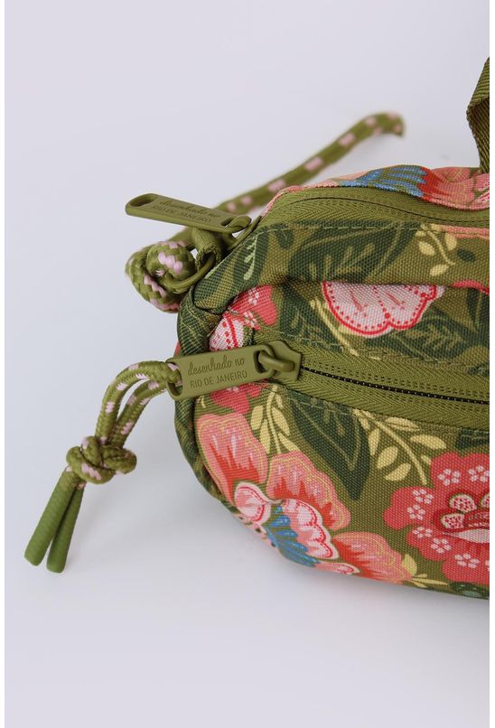 Bolsa-chuchu-lenco-flor-farm-direita