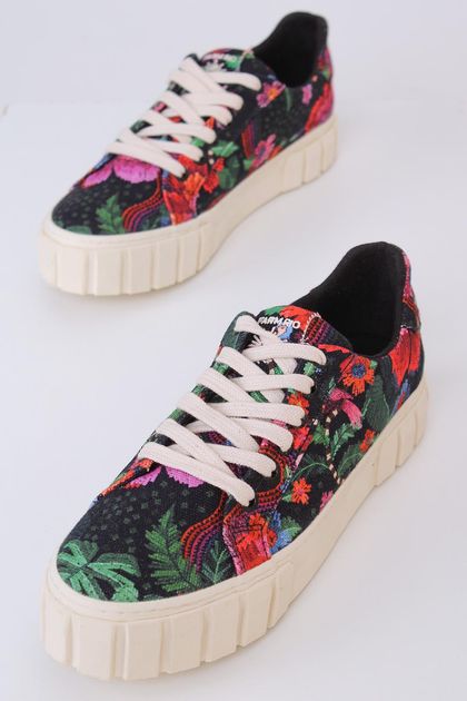 Tenis-avenida-tratorado-florescer-farm--principal Tenis-avenida-tratorado-florescer-farm--principal