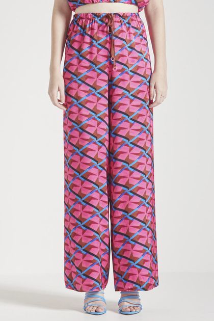 Calca-estampada-forum-esquerda Calca-estampada-forum-esquerda