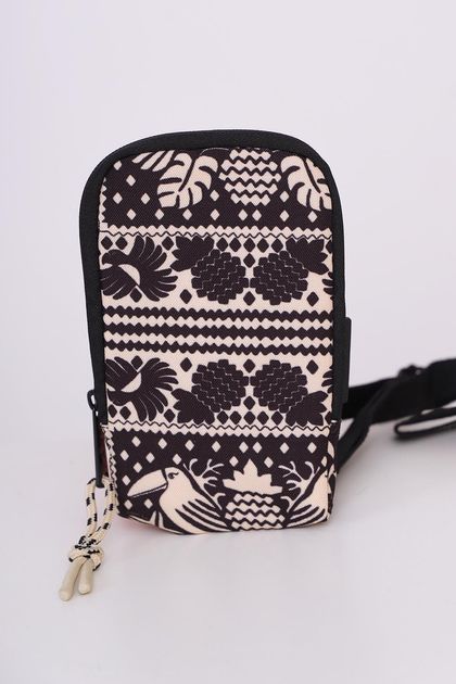 Bolsa-cafune-lenco-dia-e-noite-farm--principal Bolsa-cafune-lenco-dia-e-noite-farm--principal