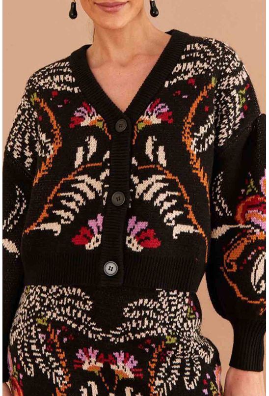 Casaco-tricot-jardim-classico-farm-esquerda