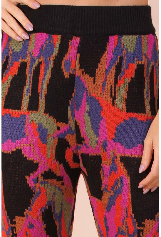 Calca-flare-tricot-cavalos-coloridos-farm-detalhe