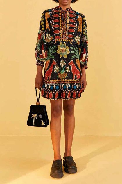 Vestido-curto-bata-brilho-tropical-lenco-farm--principal Vestido-curto-bata-brilho-tropical-lenco-farm--principal