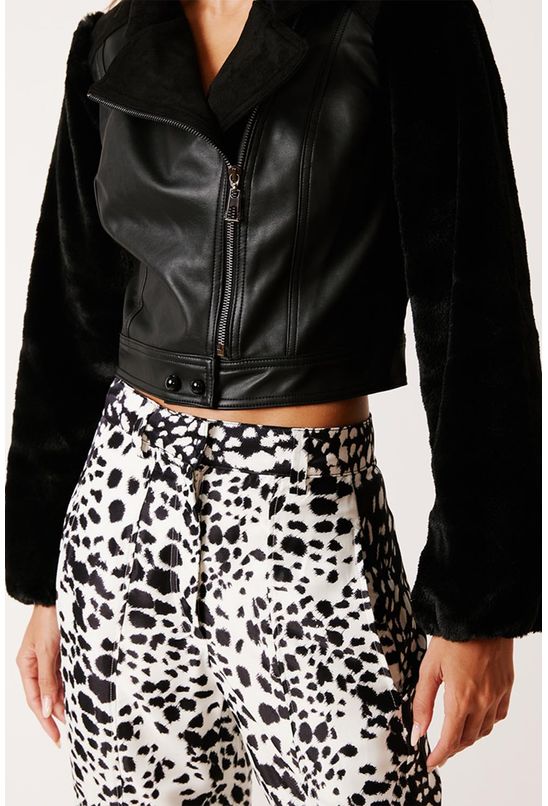 Jaqueta-detalhe-suede-open-direita Jaqueta-detalhe-suede-open-direita