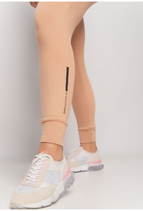 image-77b19f8eabb8444d803991fb296cdd64