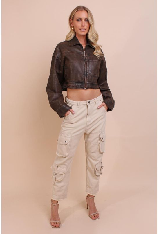 Jaqueta-jeans-curta-like-leather-marrom-animale-jeans-direita
