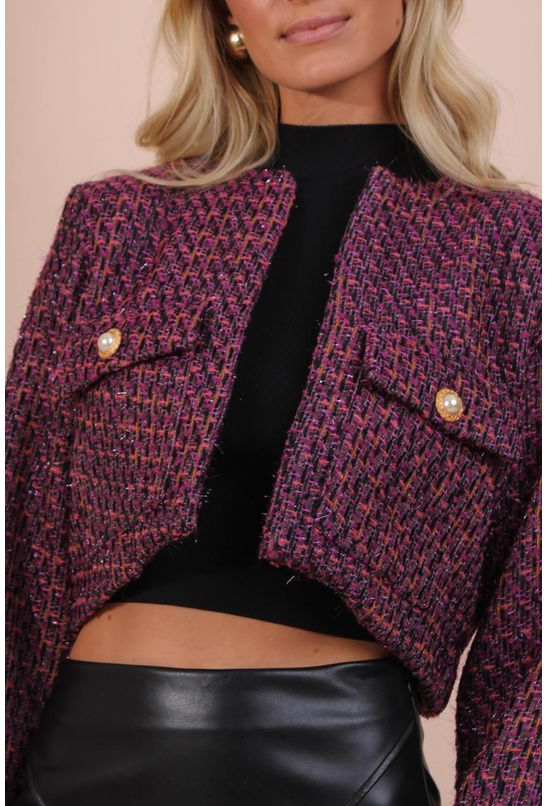 Blazer-cropped-alfaiataria-lanca-perfume-detalhe Blazer-cropped-alfaiataria-lanca-perfume-detalhe