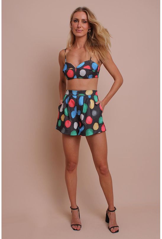 Shorts-pregas-abololo-pequia-esquerda Shorts-pregas-abololo-pequia-esquerda