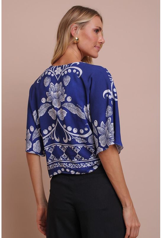 Blusa-canaleta-brisa-do-mar-pequia-centro