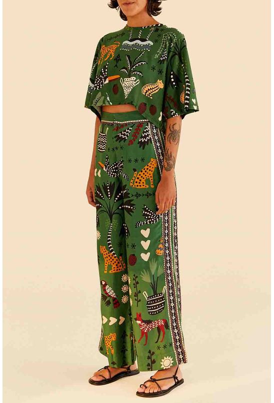 T-shirt-cropped-encanto-buriti-farm-esquerda T-shirt-cropped-encanto-buriti-farm-esquerda