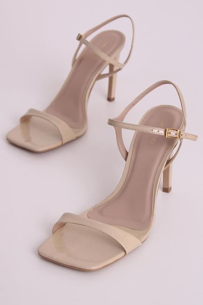 Sandalia-couro-salto-lanca-perfume--principal Sandalia-couro-salto-lanca-perfume--principal