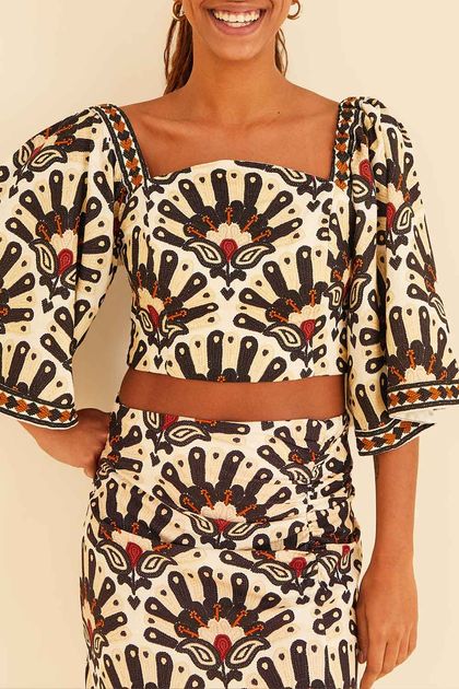 Blusa-leque-de-flor-farm--principal Blusa-leque-de-flor-farm--principal