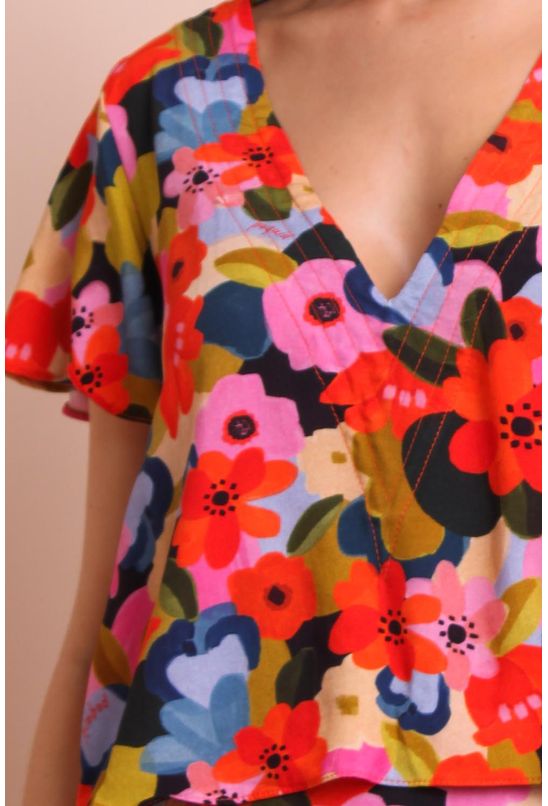 Blusa-manga-alma-brasileira-pequia-detalhe Blusa-manga-alma-brasileira-pequia-detalhe
