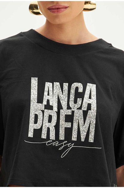 T-shirt-cropped-oversized-lanca-perfume-easy-direita