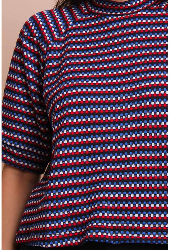 Blusa-de-malha-raglan-pixel-navy-vermelho-pequia-detalhe