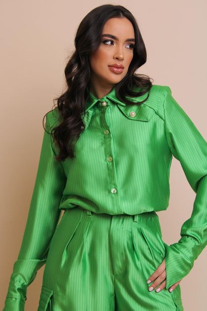Camisa-acetinada-matelasse-verde-labrava--principal Camisa-acetinada-matelasse-verde-labrava--principal