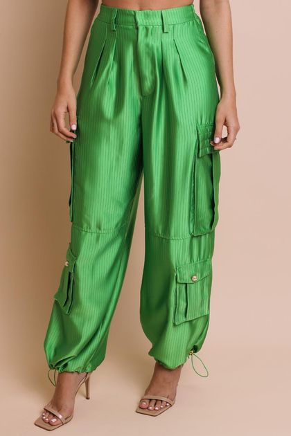 Calca-cargo-acetinada-verde-labrava--principal Calca-cargo-acetinada-verde-labrava--principal