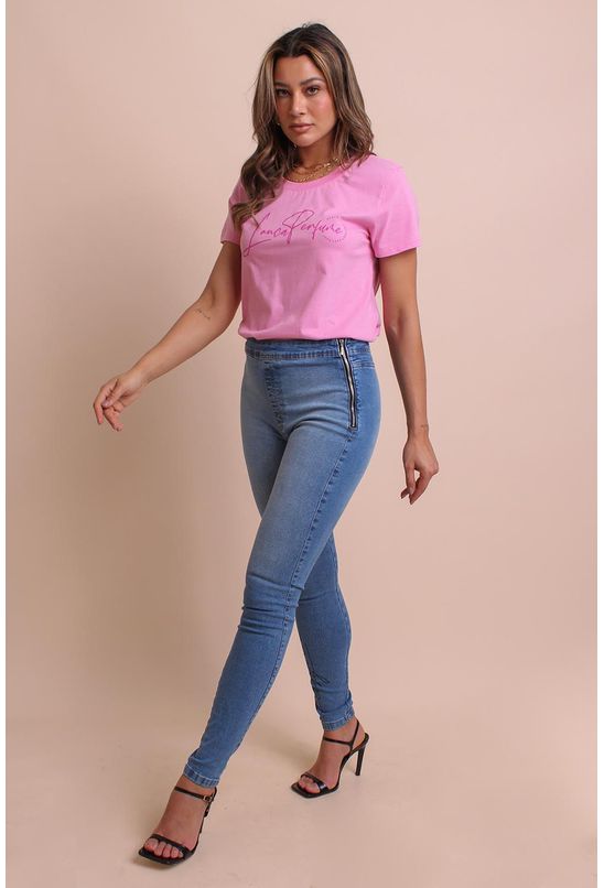 T-shirt-manga-curta-estampa-local-lanca-perfume-easy-direita