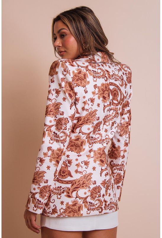 Blazer-alongado-com-abotoamento-lanca-perfume-centro Blazer-alongado-com-abotoamento-lanca-perfume-centro