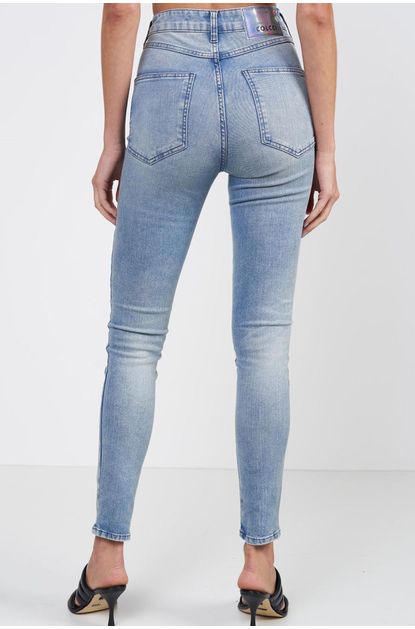 Calca-jeans-bruna-com-aplicacao-colcci-centro
