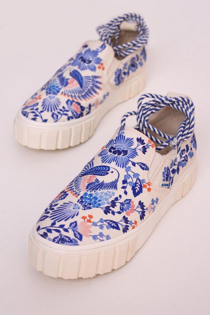 Tenis-avenida-tratorado-iate-farm--principal Tenis-avenida-tratorado-iate-farm--principal