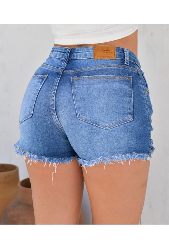 Shorts Jeans Feminino Boyfriend Consciência Com Barra Desfiada