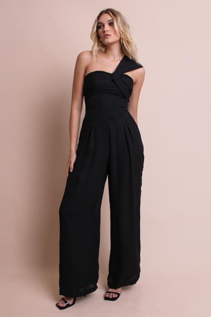 Macacao-assimetrico-preto-labrava--principal Macacao-assimetrico-preto-labrava--principal