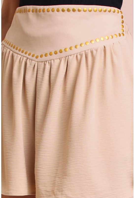 Shorts-fluido-com-aplicacao-lanca-perfume-detalhe