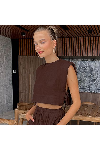 Blusa-cropped-sem-manga-com-amarracao-lateral-marrom--principal Blusa-cropped-sem-manga-com-amarracao-lateral-marrom--principal
