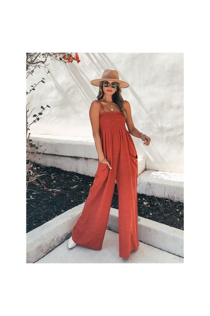 Macacao-solto-com-bolso-frontal-vermelho Macacao-solto-com-bolso-frontal-vermelho