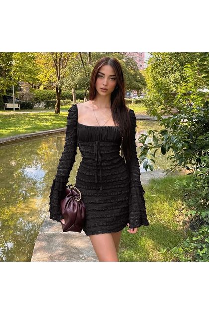 Vestido-curto-manga-sino-sanfonado-preto Vestido-curto-manga-sino-sanfonado-preto