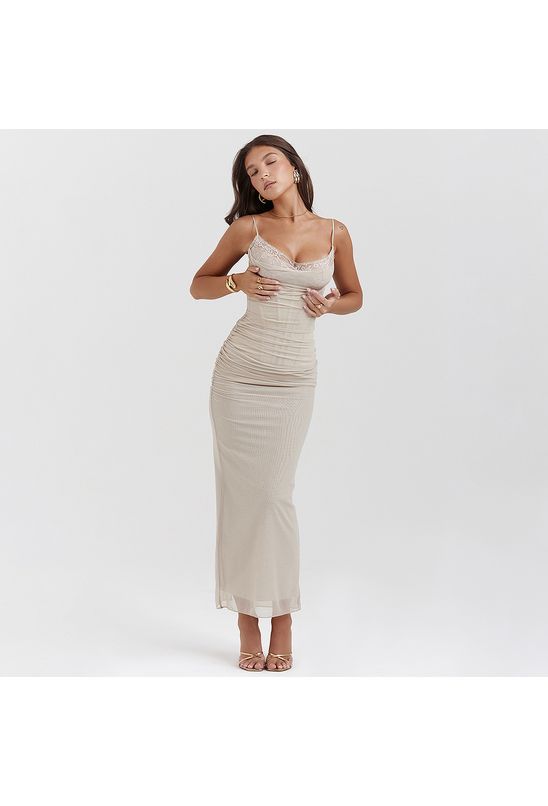 Vestido-longo-com-tule-e-busto-rendado-cinza